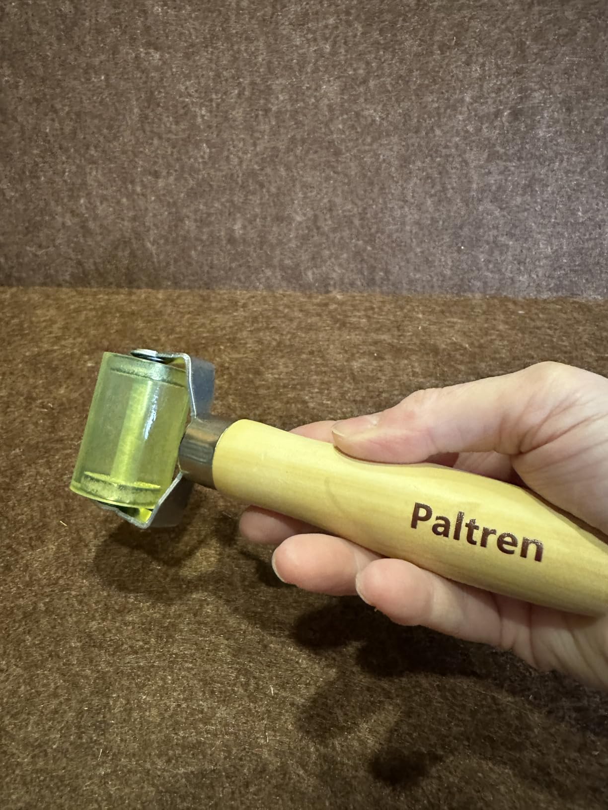 Hand roller for vinyl wallpaper and laminate adhesive projects