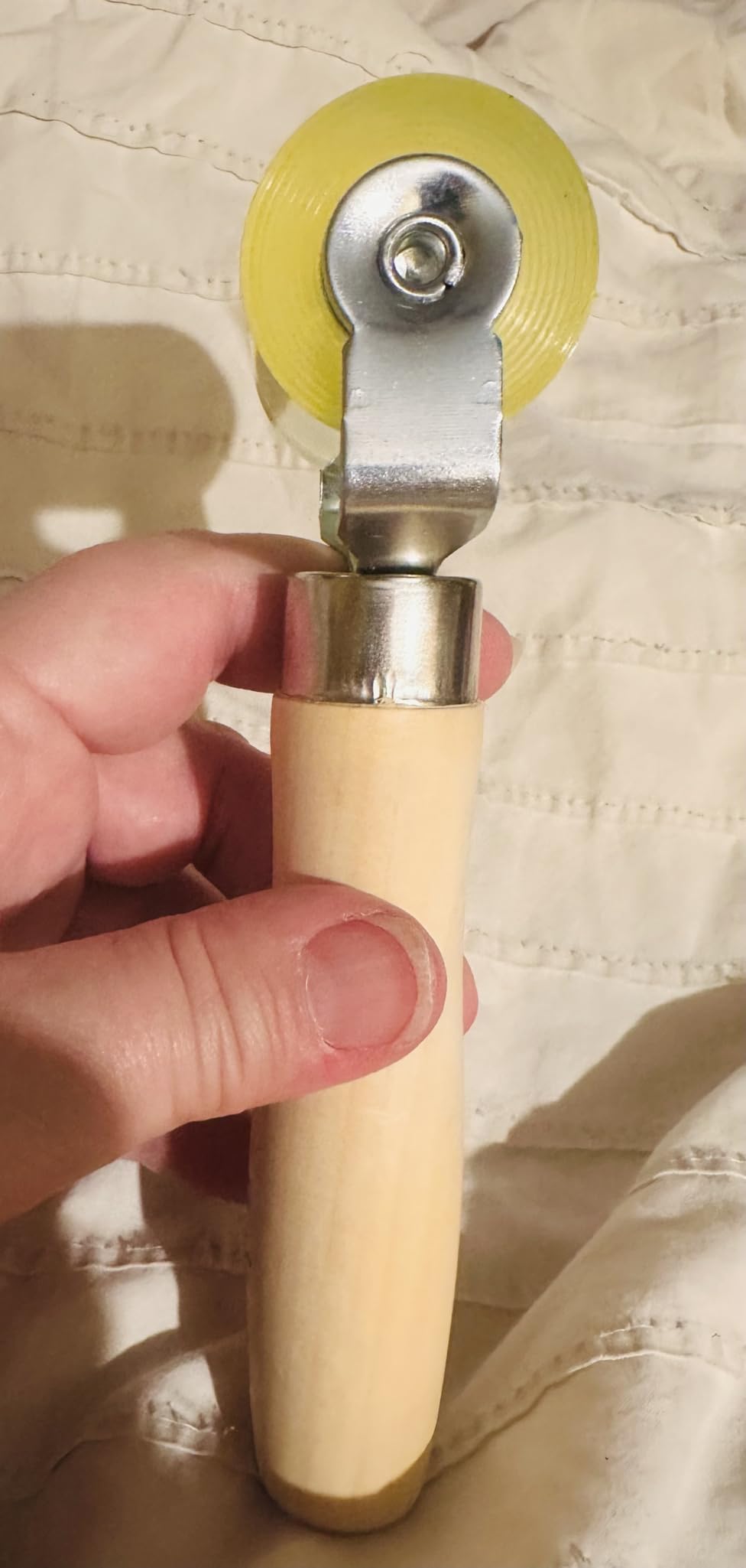 Adhesive Roller Guide: Matching Pressure to Small Bonding Jobs